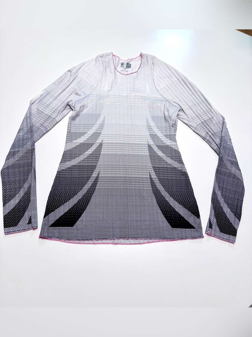 Lucky in Love x K-Swiss Women’s Long Sleeve Performance Top - Gray Ombre, size S